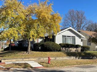 220 W 7th St, Bicknell, IN