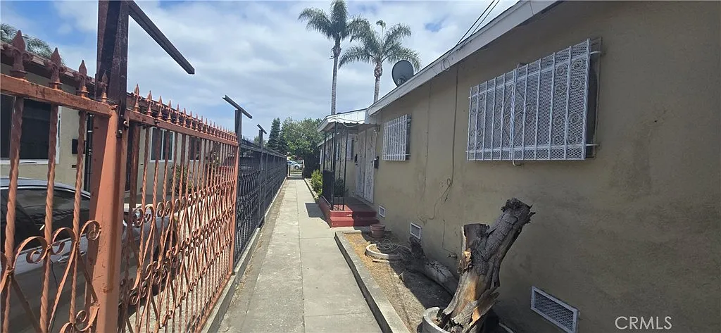 1 bed, 600 sqft, $1,900 — Photo 2
