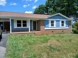 4588 Bethel Church Rd, Hickory, NC 28602