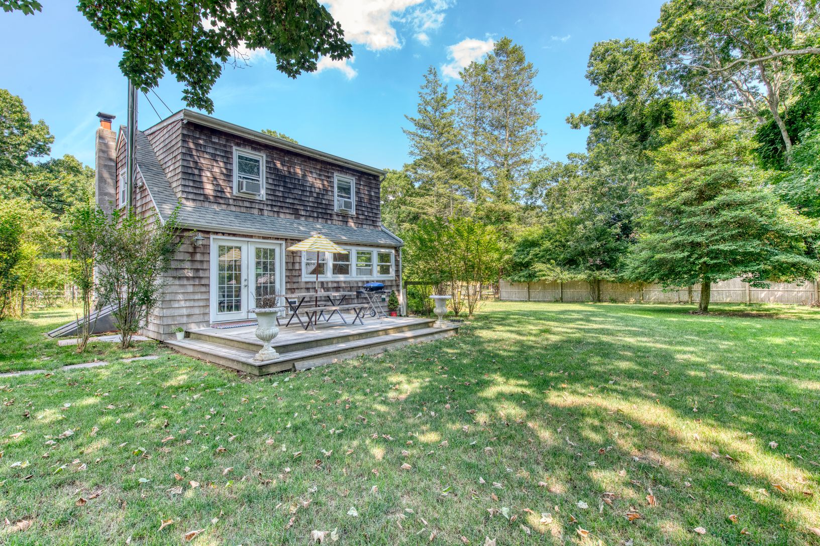 158 Gardiner Ave in East Hampton Out East