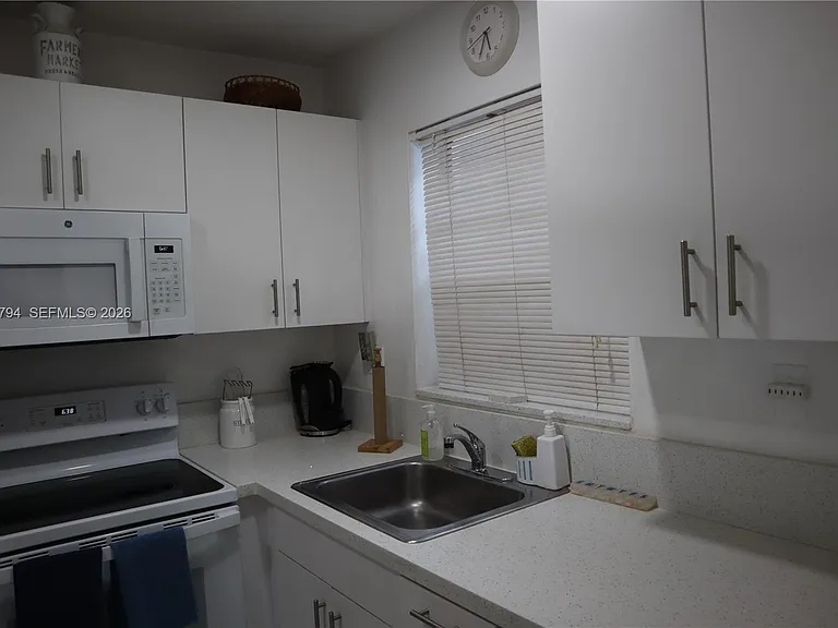 3000 E Sunrise Lakes Dr #303 — Photo 30