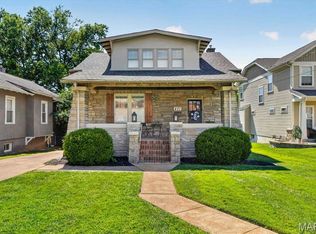 471 S Clay Ave, Saint Louis, MO 63122