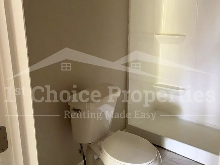 284 Lee Rd — Photo 8