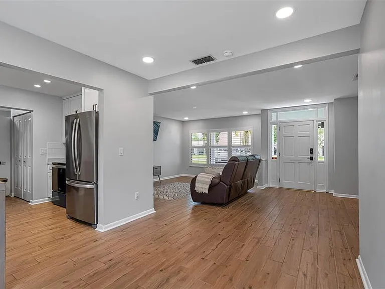 5104 W Cleveland St — Photo 19