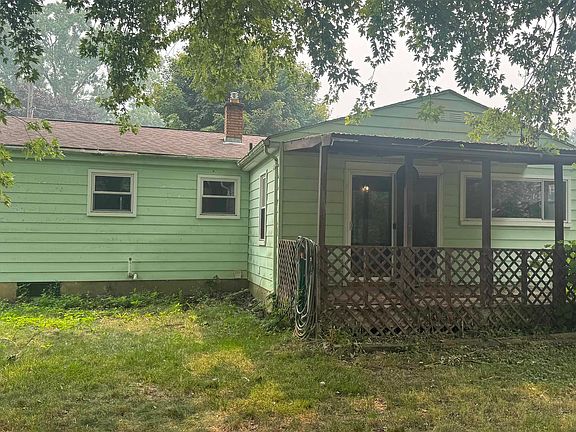 3rd image of 4442 Cherrytree Ln
