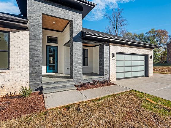 2nd image of 301 Trinity Ct