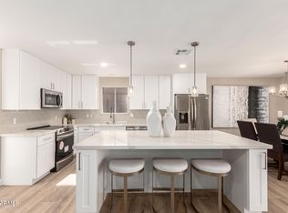 26612 S Digswell Ct, Sun Lakes, AZ 85248