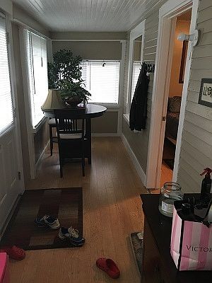 3rd image of 218 Avenue E N