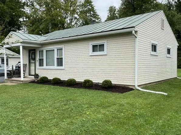 101 Main St, Shoemakersville, PA 19555