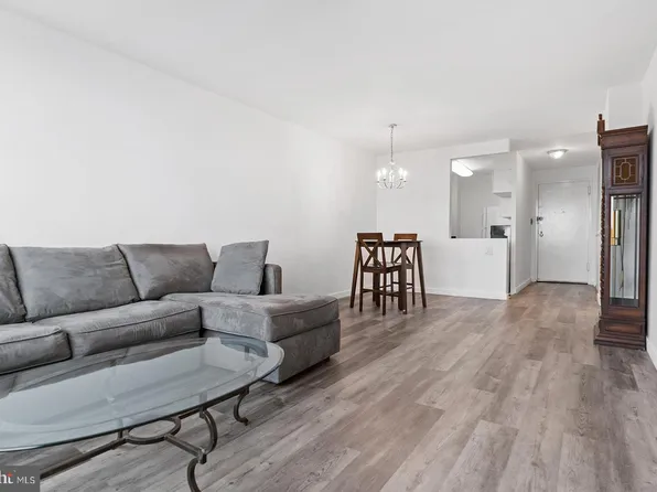 1901 John F Kennedy Blvd APT 2002, Philadelphia, PA 19103