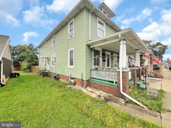 126 1/2 3rd St, Hanover, PA 17331