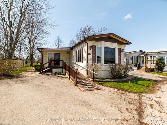 3rd image of 3033 Townline Rd #178