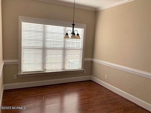 4th image of 3501 Ellsworth Dr #A