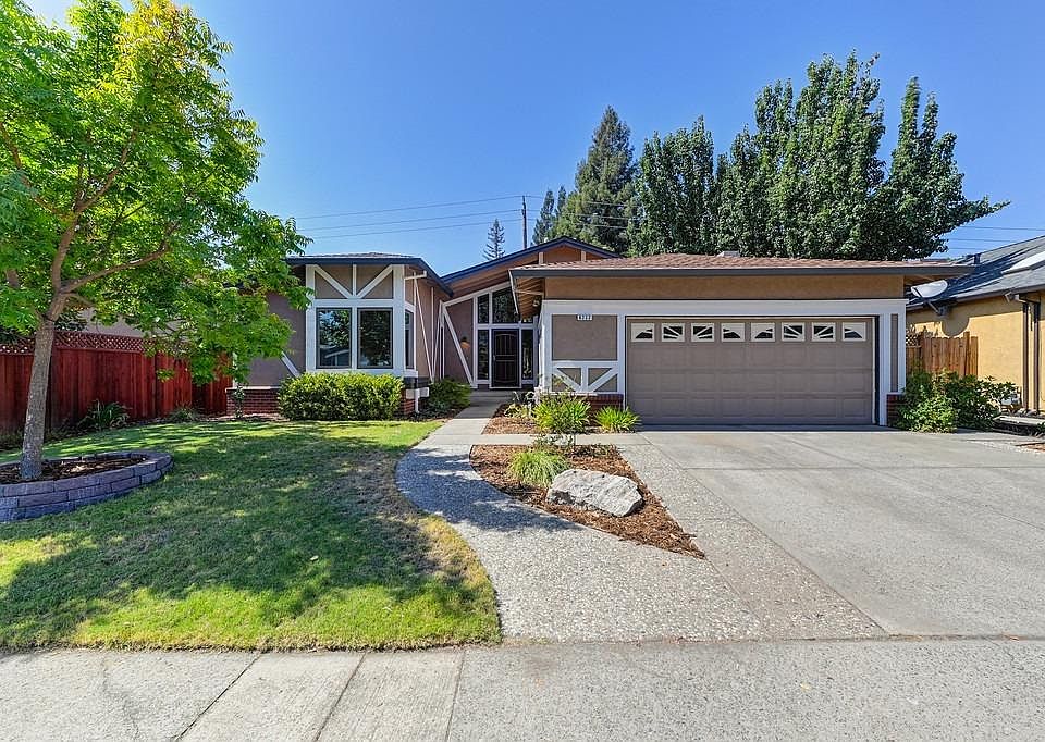 1st image of 8232 Crestshire Cir