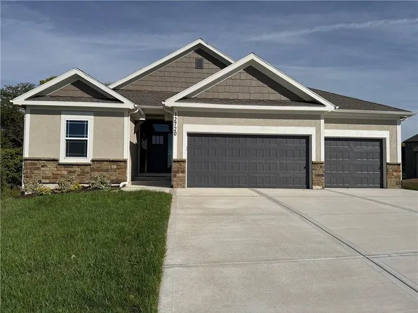 12720 NW Bittersweet Dr, Platte City, MO 64079