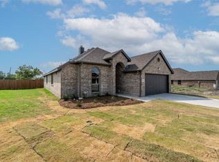 322 Pennington Rd, Nevada, TX 75173