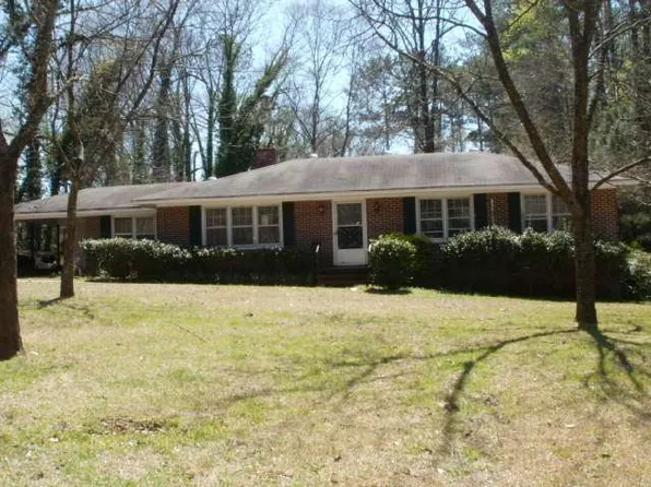 131 Frances Pl, Carrollton, GA 30117