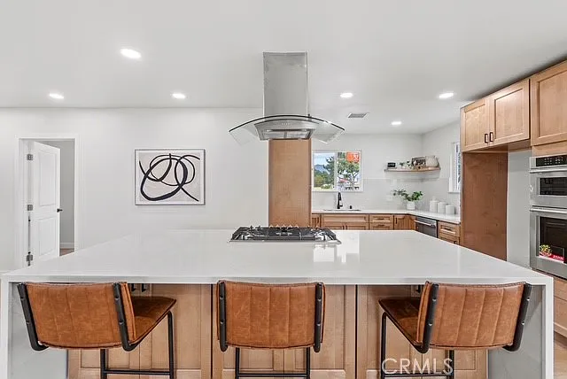 1421 E Norwood Pl — Photo 8