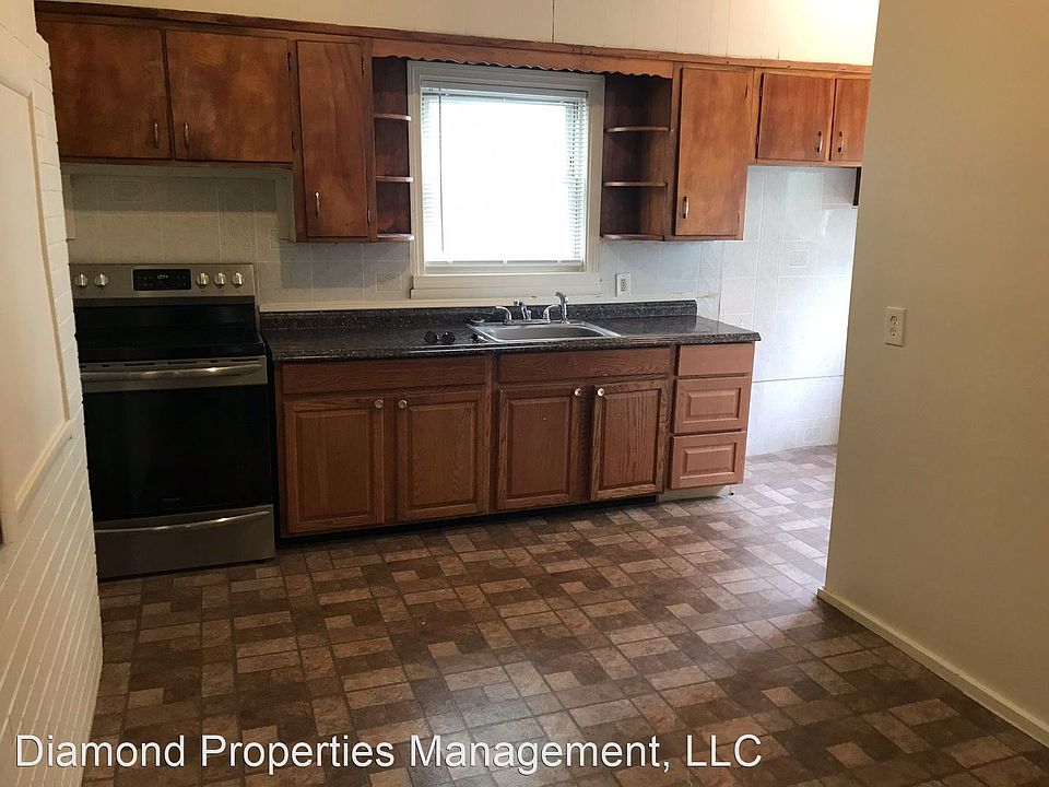 1st image of 630 Howard Ave #1
