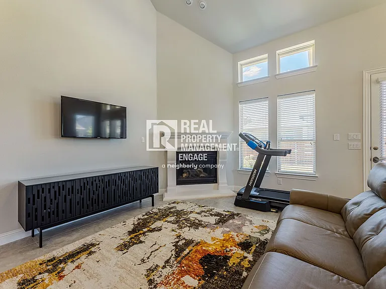 7757 Cooke Dr — Photo 24