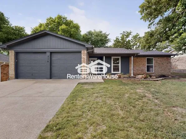 216 Laura Dr, Burleson, TX 76028