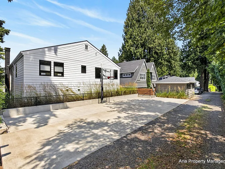 418 Northshore Rd — Photo 55