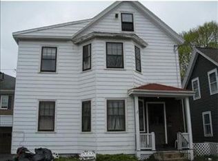 22 Everett St, Woburn, MA 01801