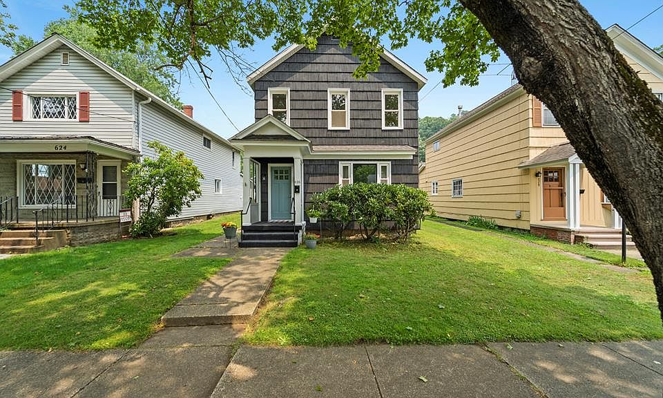 1st image of 626 E Walnut St