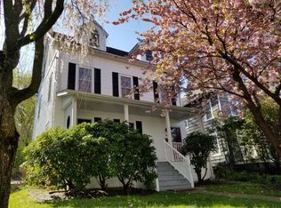 40 Northfield St APT 1, Greenwich, CT 06830