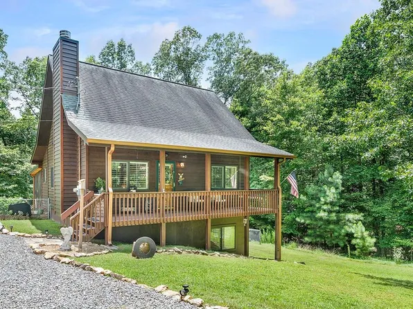 68 Julie Ct, Ellijay, GA 30540