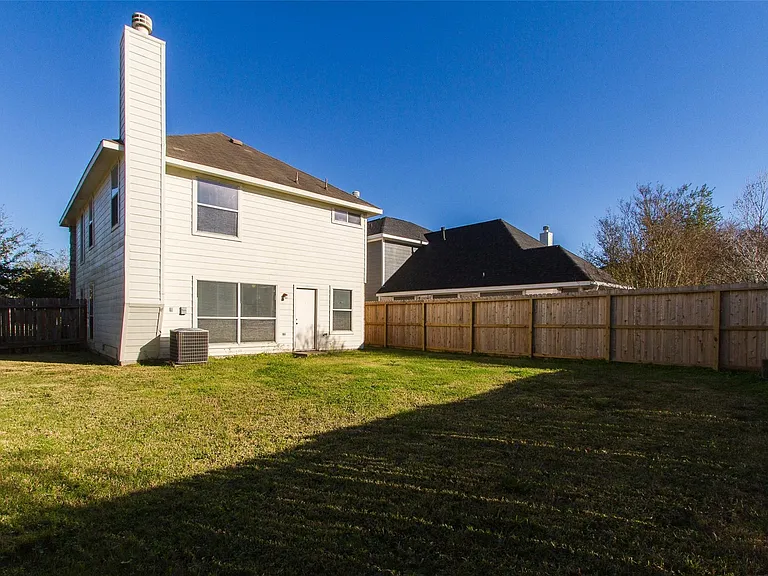 14202 Ballfour Park Ln — Photo 20