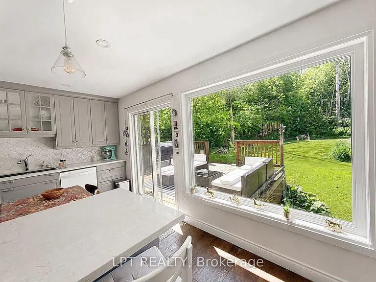 144 Shoreline Dr — Photo 6