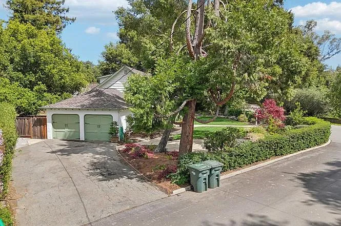 1040 Creek Dr — Photo 6