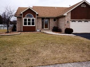 19420 Scarth Ln, Mokena, IL 60448