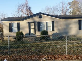 2950 Lake Park Rd, Memphis, TN 38127