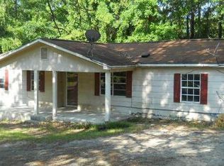 201 Lakeshore Dr N, Ivey, GA 31031