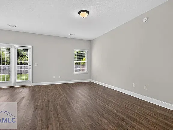 589 Meloney Dr — Photo 5