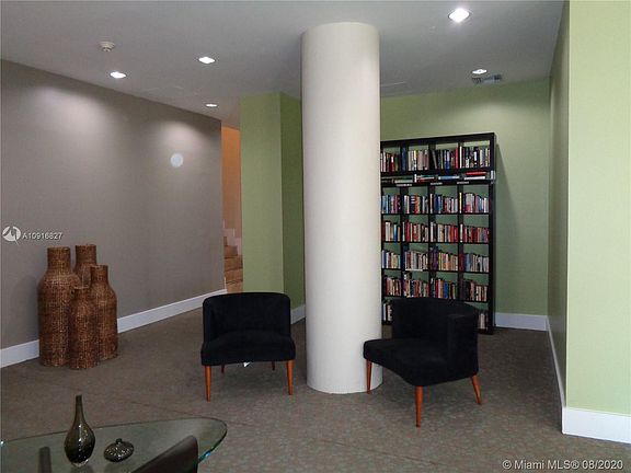 5th image of 7441 Wayne Ave APT 6R