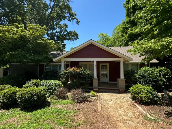 521 N Howard Ave, Landrum, SC 29356