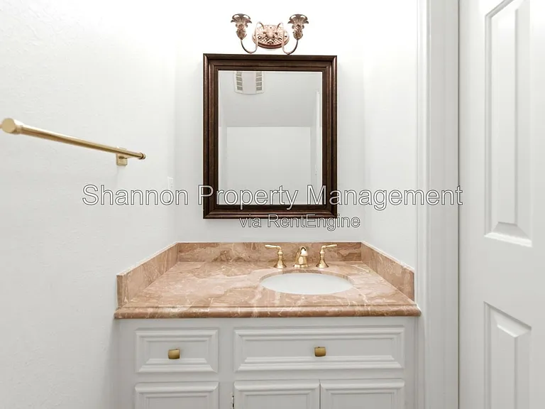 5626 Spring Lodge Dr — Photo 20