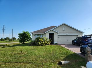 2247 SW 2nd Ln, Cape Coral, FL 33991