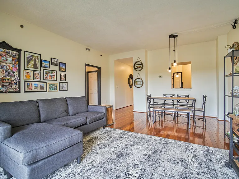 505 E Braddock Rd #702 — Photo 10