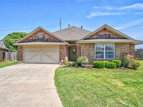 2nd image of 19217 Everwood Dr