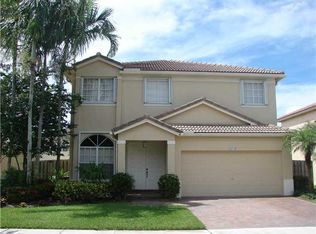16726 Sapphire Ct, Weston, FL 33331