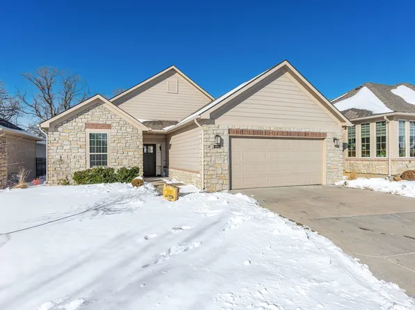 4883 N Prestwick Ave, Bel Aire, KS 67226