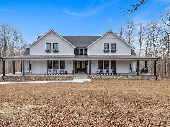2nd image of 270 Saddlebrook Dr