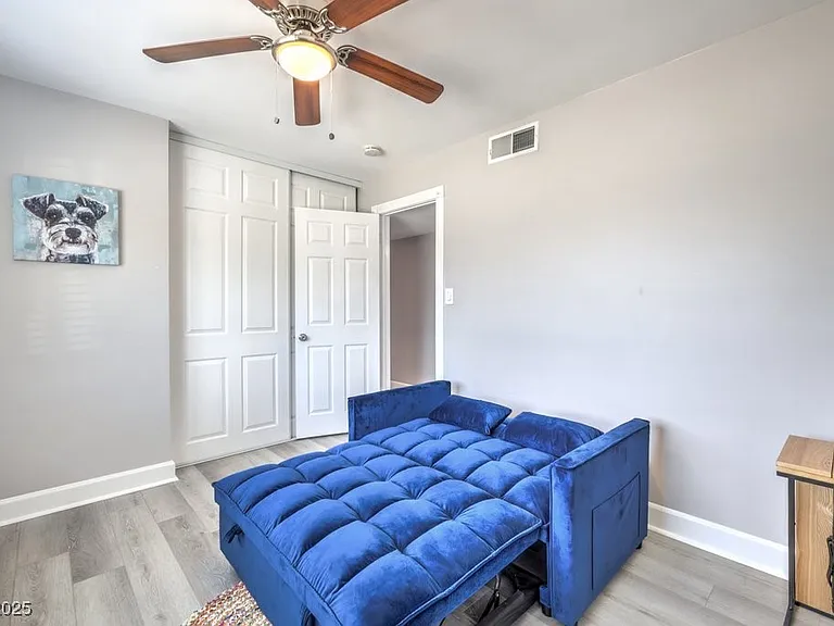 2400 Sherman Pl — Photo 23