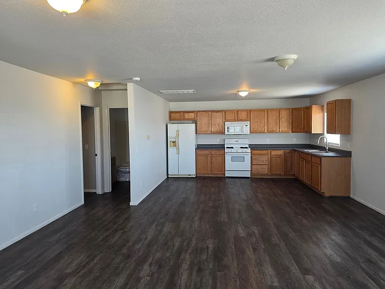 346 Rio Grande Ct — Photo 9