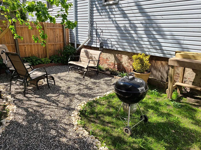 134 Essex St #2 — Photo 4