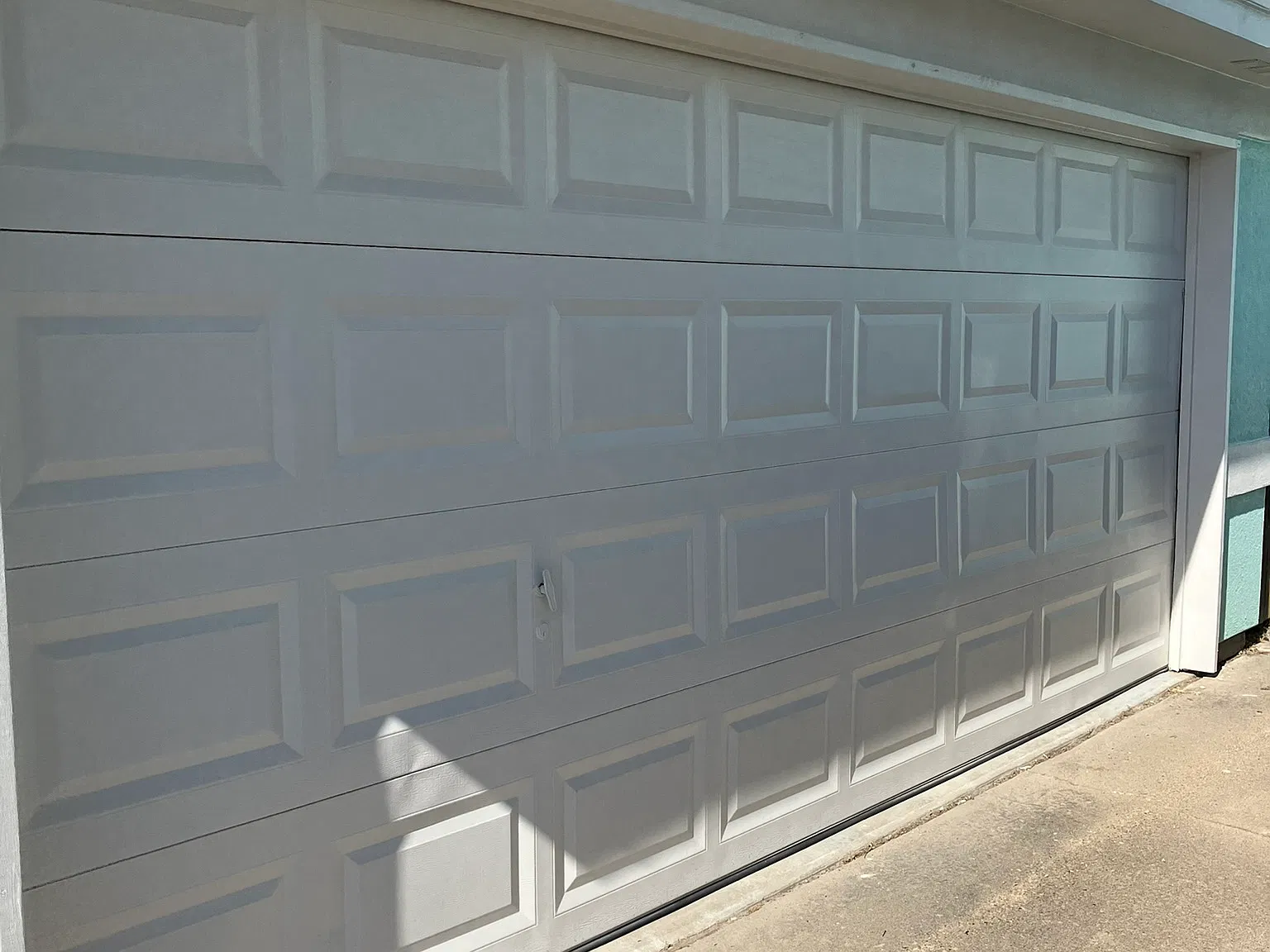2 bed, 2.5 bath, 1220 sqft, $1,895 — Photo 2